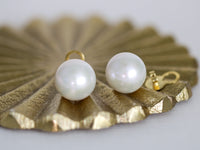 White Edison Freshwater Pearls Stud Earrings